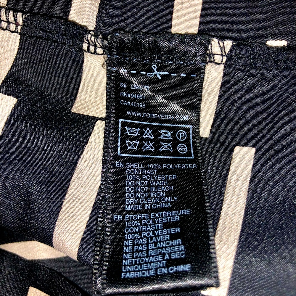 Forever 21 black & cream elastic waist dress. L - Picture 6 of 6